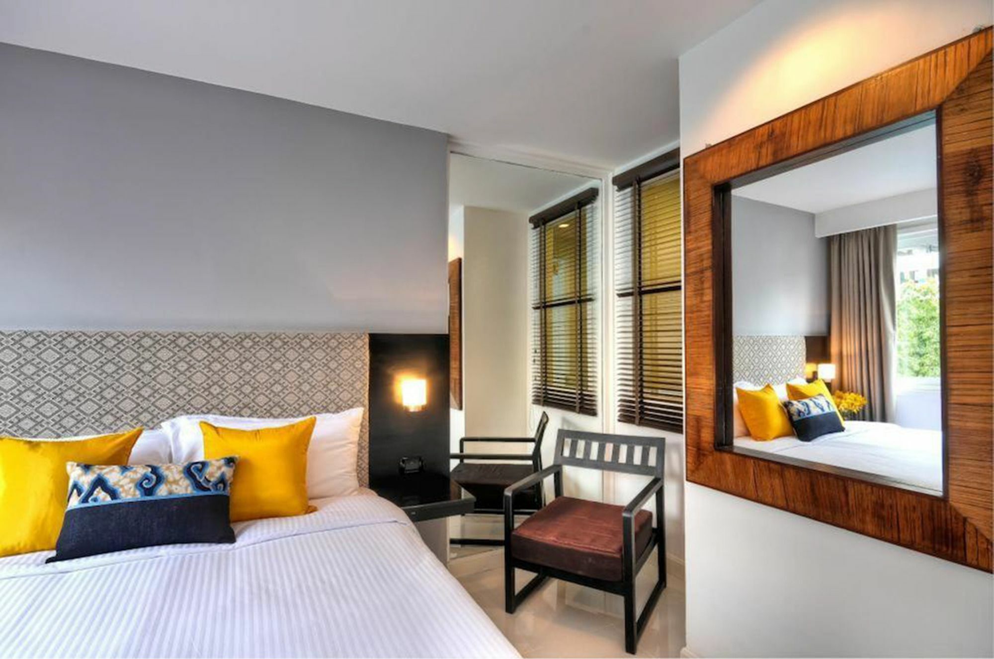 Check In Saladaeng (Adults Only) Hotel Bangkok Exterior photo